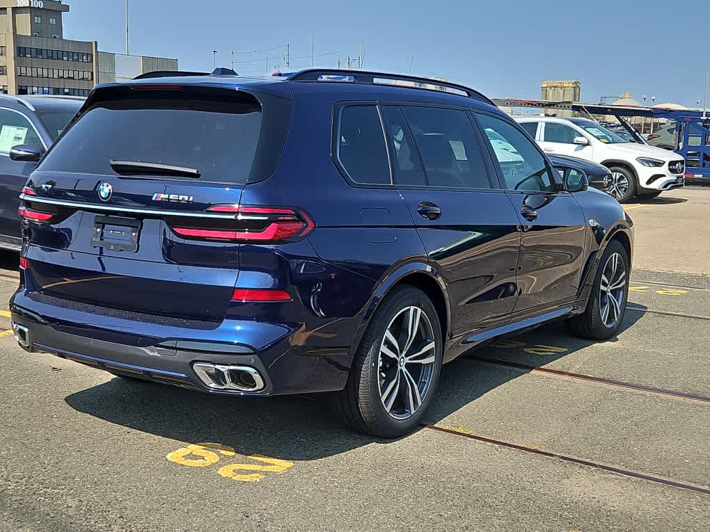 new 2025 BMW X7 car, priced at $118,925