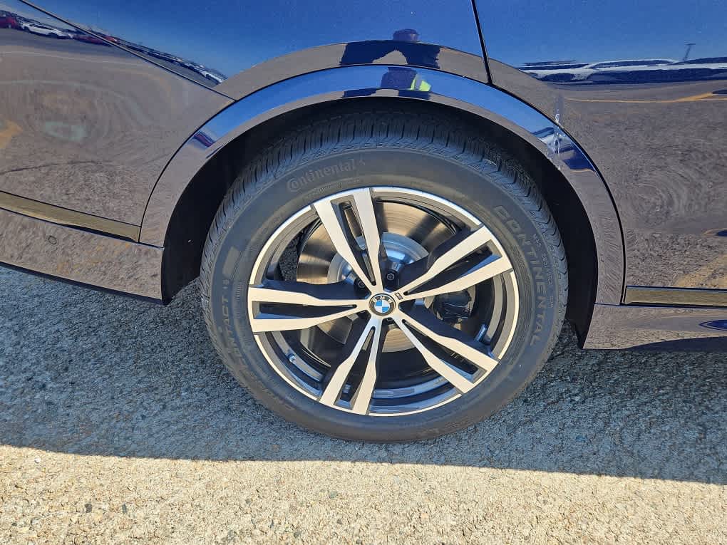 new 2026 BMW X7 car, priced at $122,655