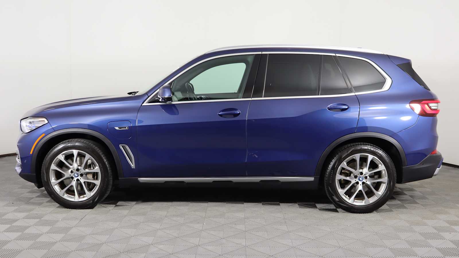 used 2023 BMW X5 PHEV car, priced at $52,798