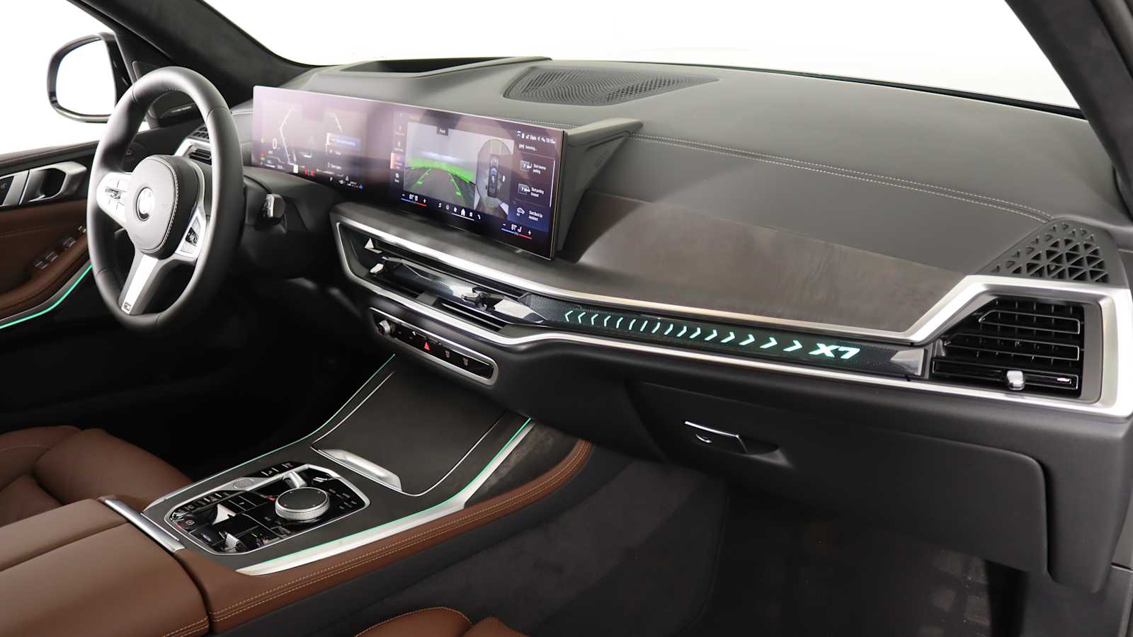 new 2025 BMW X7 car, priced at $103,525