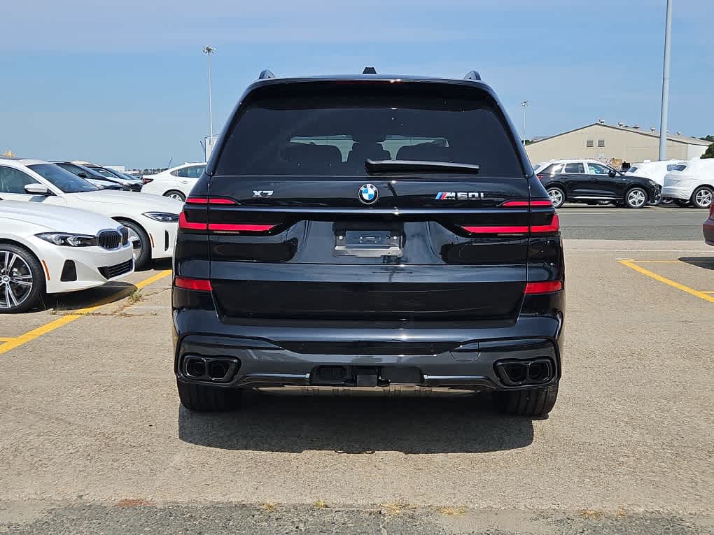 new 2025 BMW X7 car, priced at $119,225