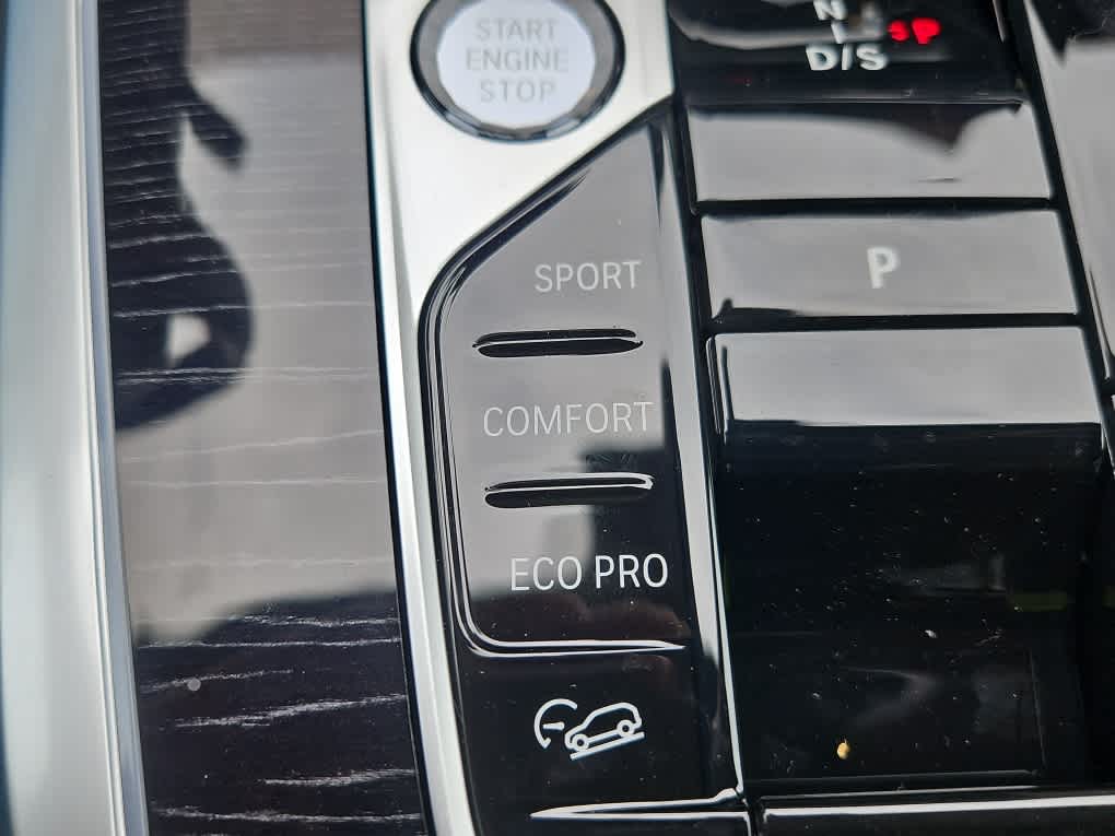 new 2026 BMW X7 car, priced at $121,525