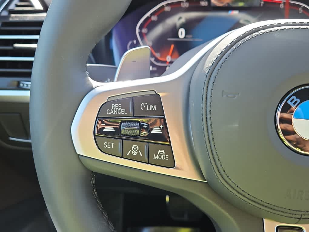 new 2025 BMW X4 car, priced at $64,675