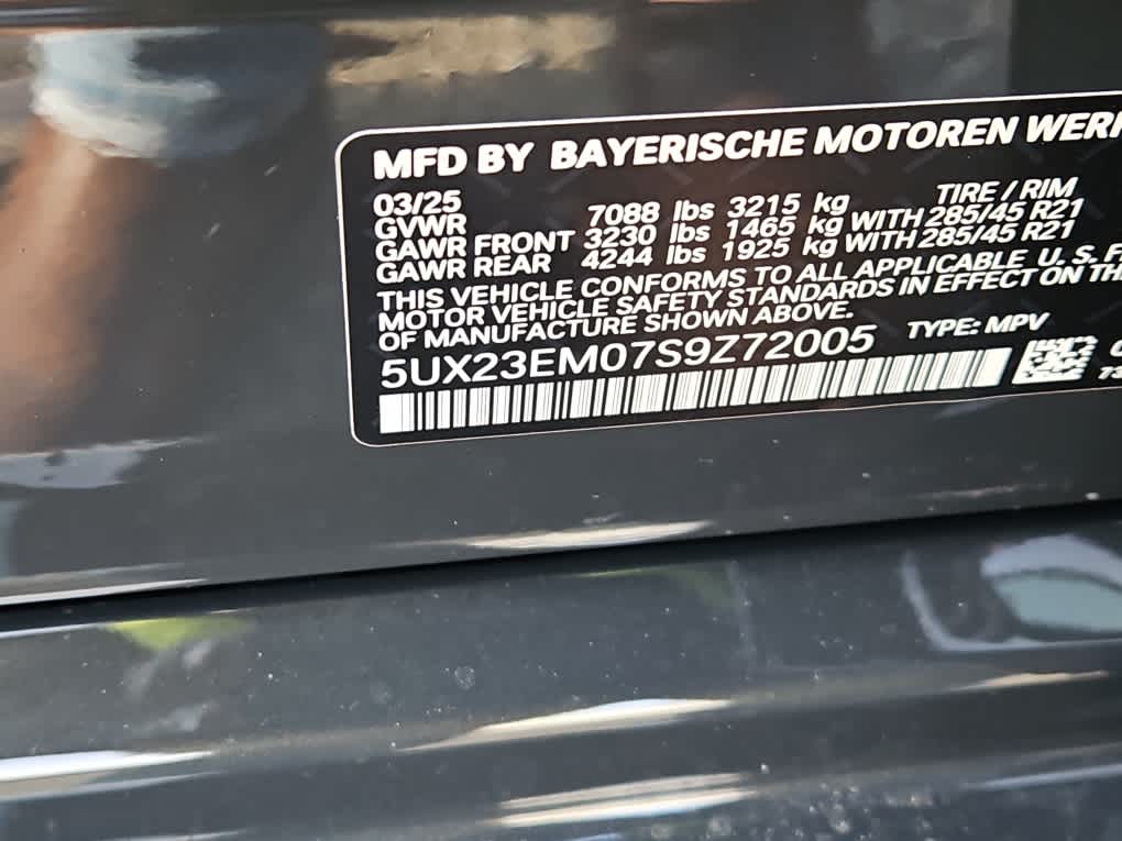 new 2025 BMW X7 car, priced at $94,275