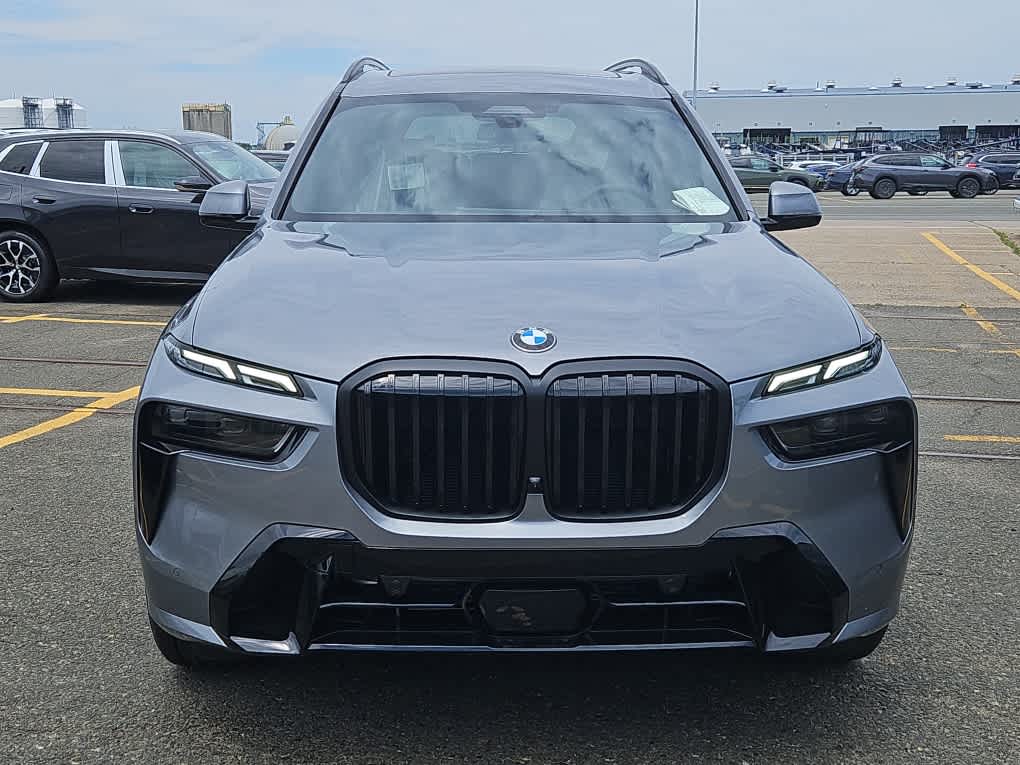 new 2026 BMW X7 car, priced at $96,565