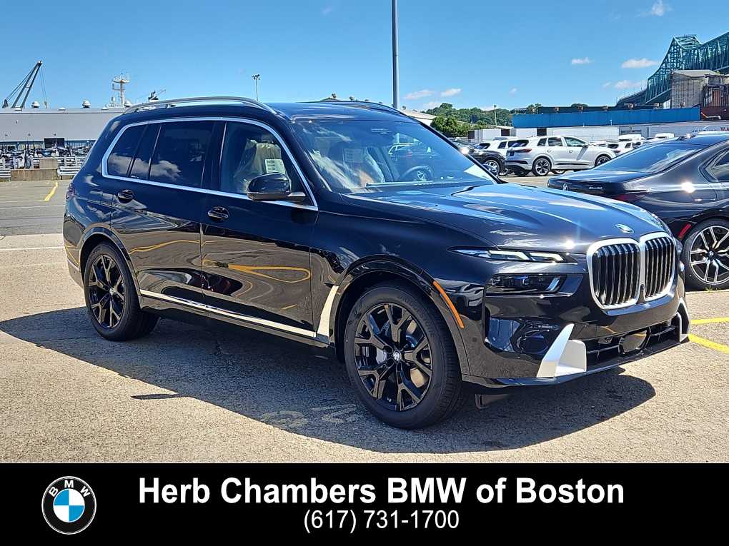 new 2025 BMW X7 car, priced at $92,525