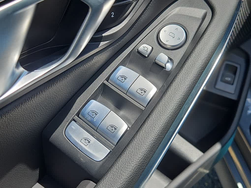 new 2025 BMW 3-Series car, priced at $53,625