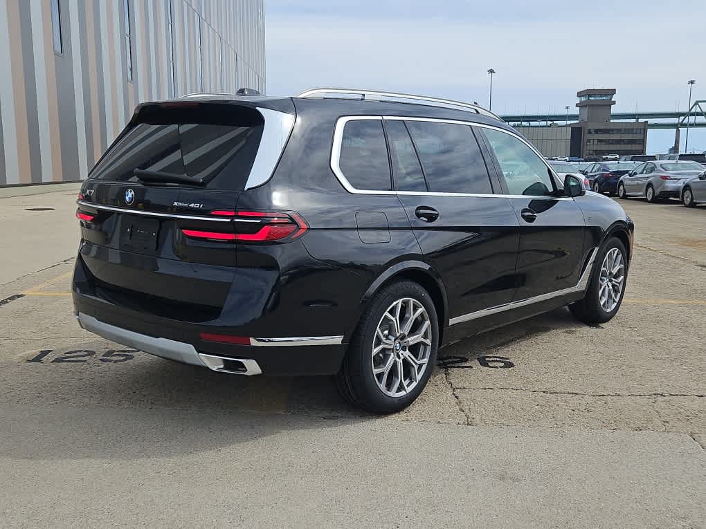 new 2025 BMW X7 car, priced at $88,025
