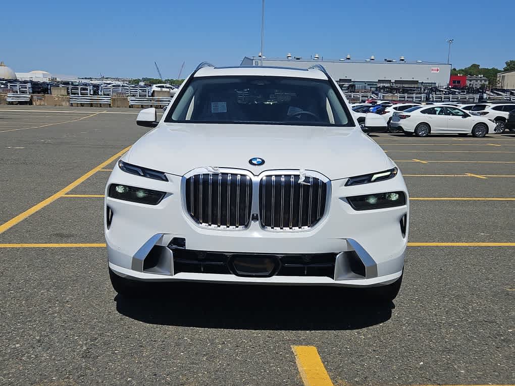 new 2026 BMW X7 car, priced at $92,525