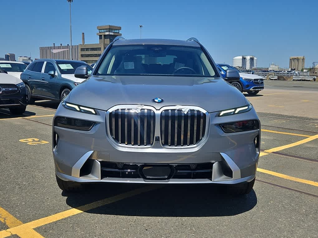 new 2026 BMW X7 car, priced at $92,525