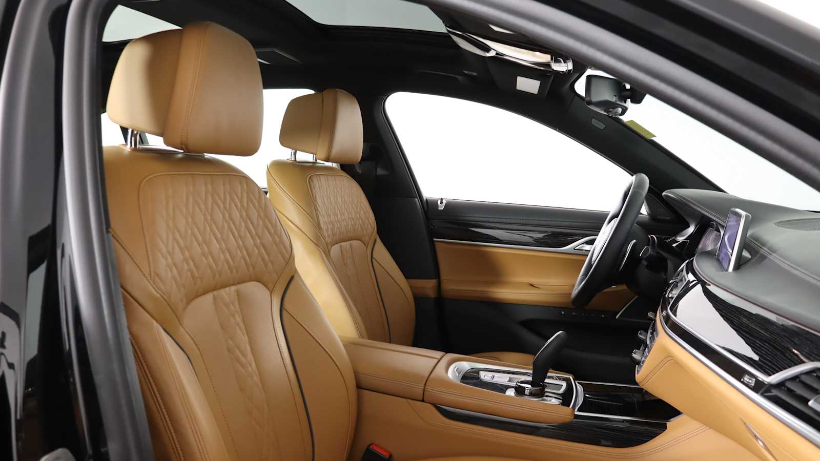 used 2022 BMW 750i car, priced at $54,698