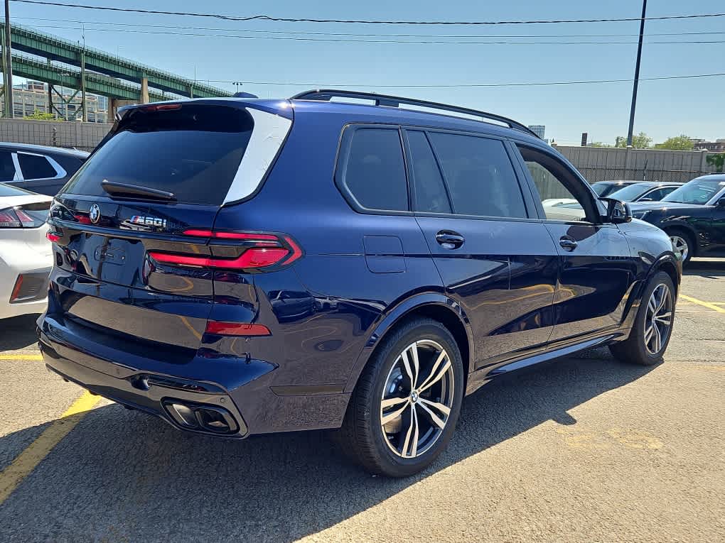 new 2026 BMW X7 car, priced at $122,655