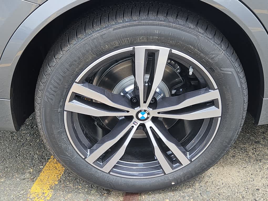 new 2026 BMW X7 car, priced at $96,565