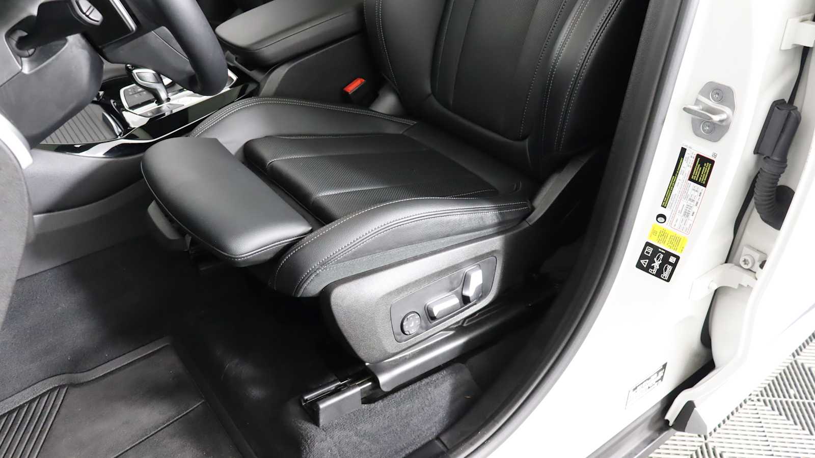 used 2023 BMW X3 car, priced at $38,898