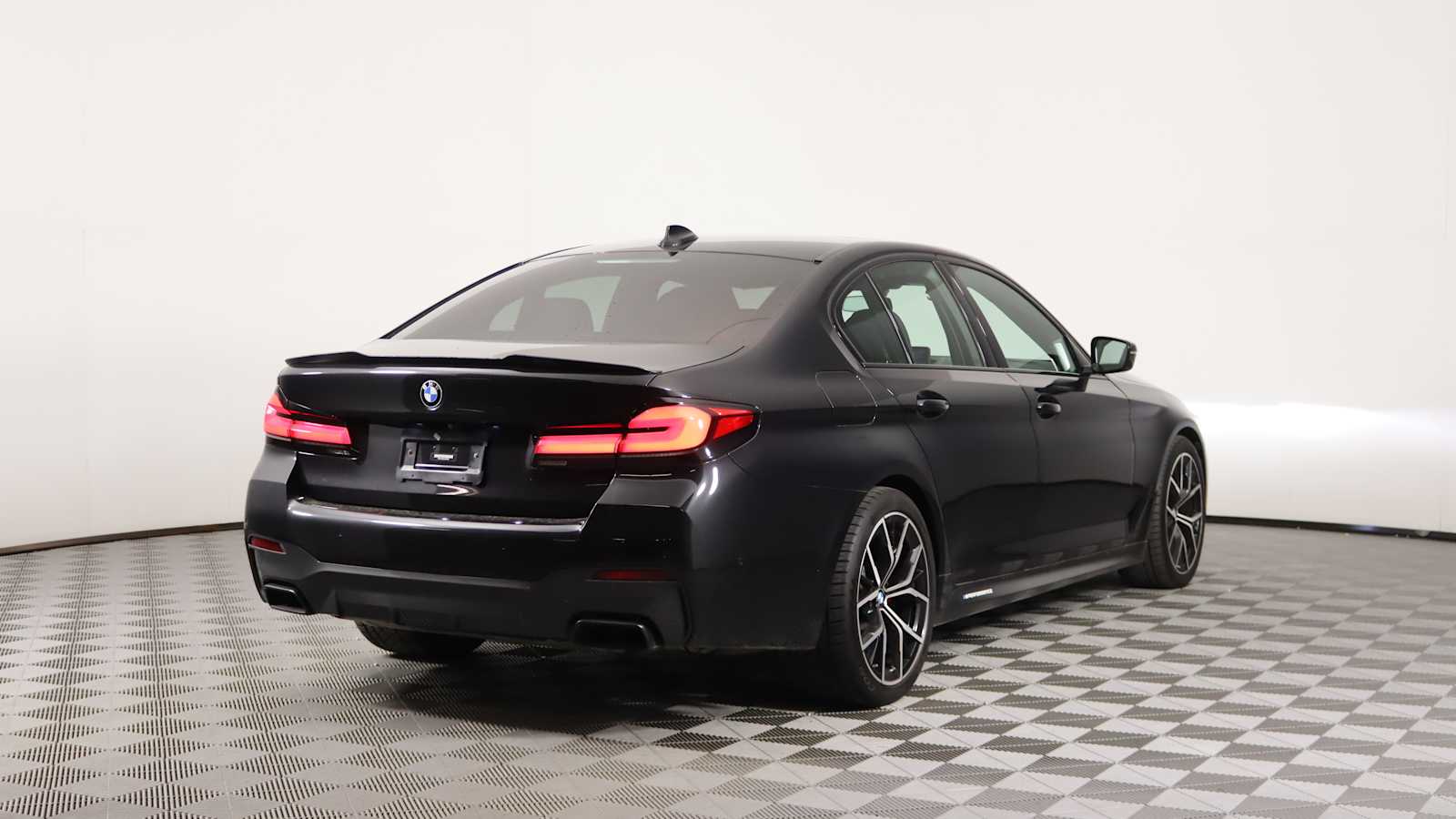 used 2022 BMW M550i car, priced at $57,798