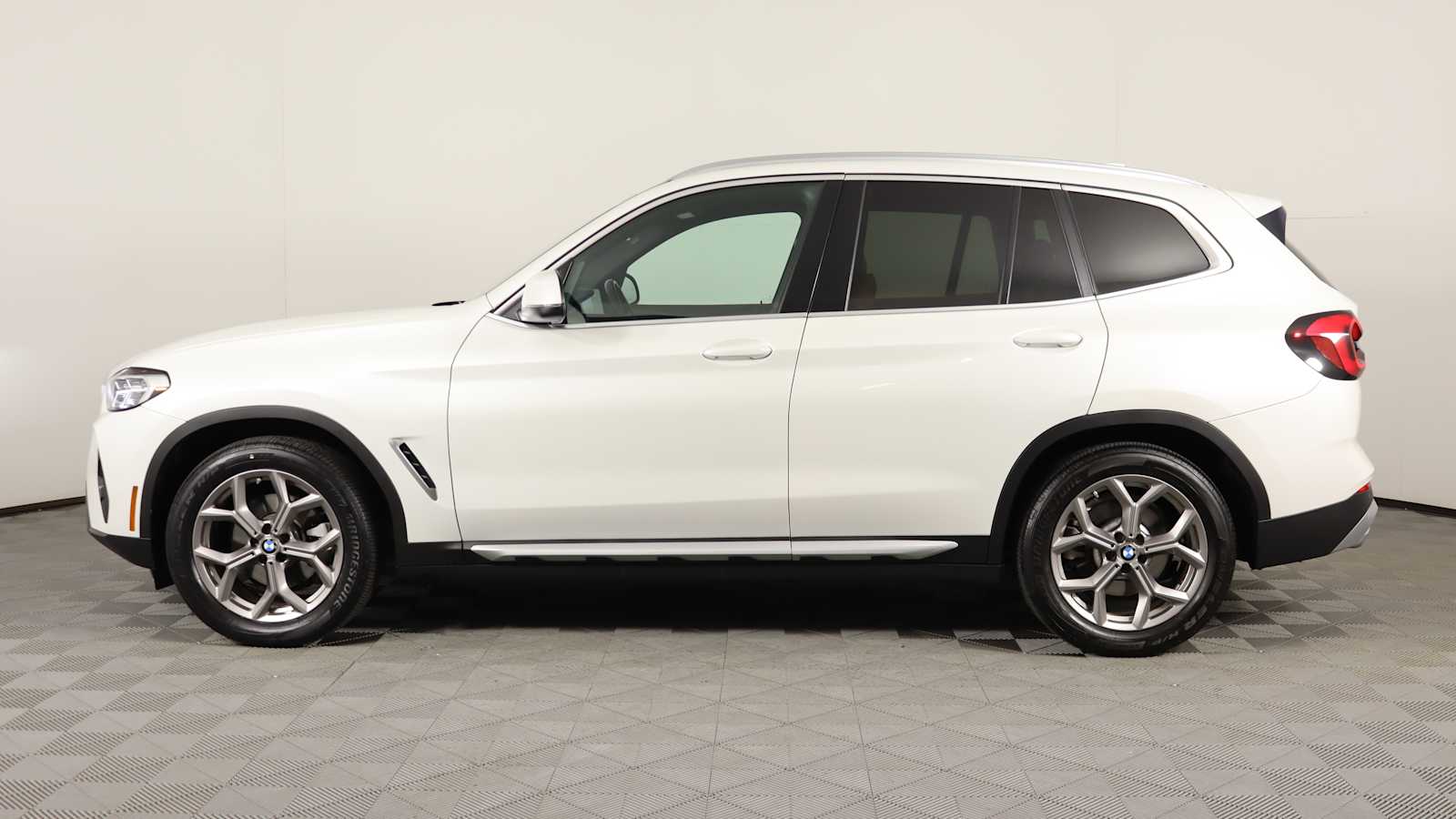 used 2022 BMW X3 car, priced at $35,898