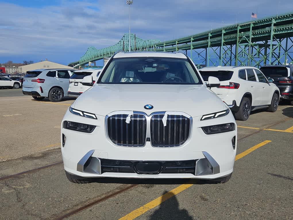 new 2025 BMW X7 car, priced at $88,625