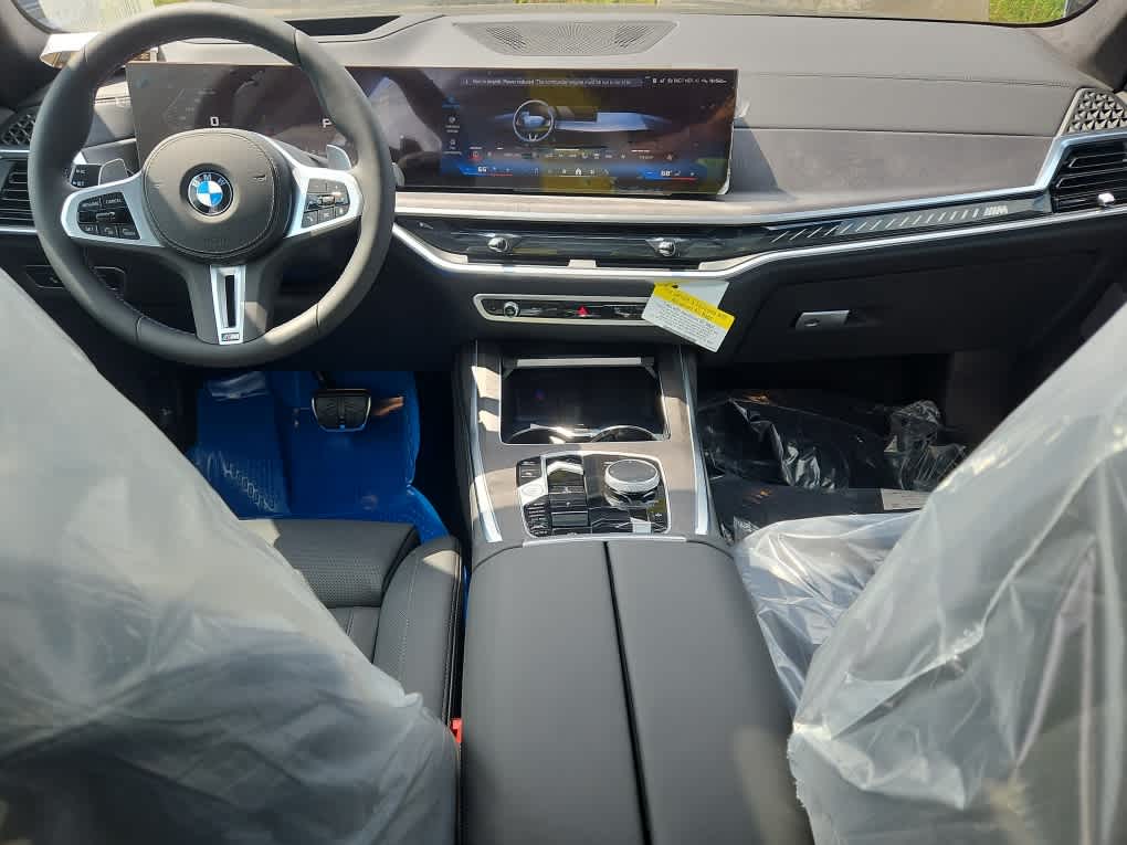 new 2025 BMW X7 car, priced at $115,255