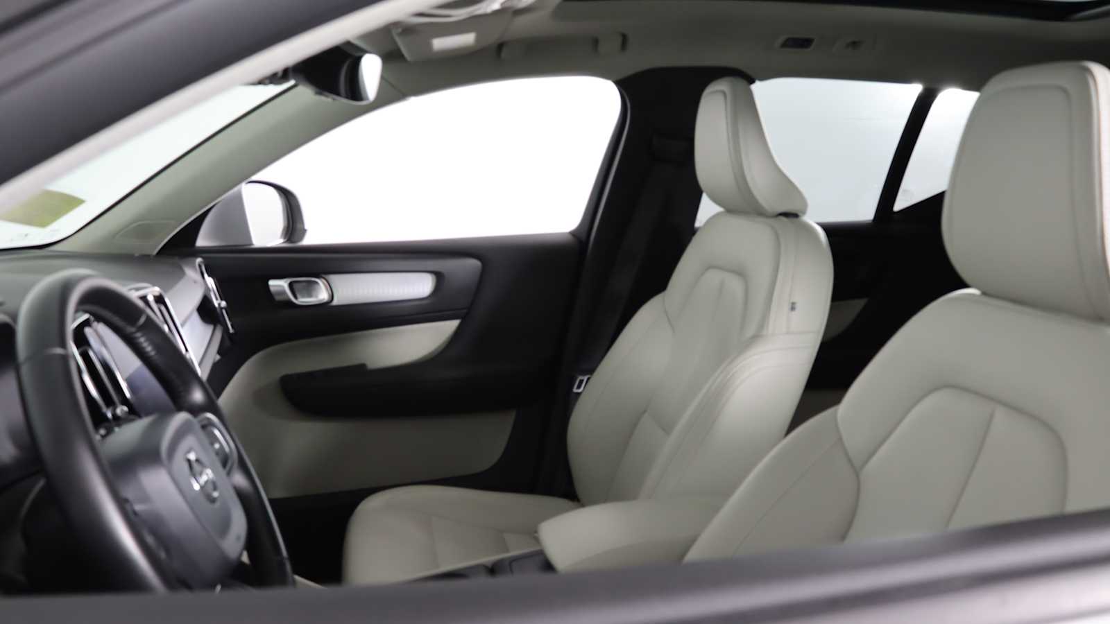 used 2019 Volvo XC40 car, priced at $23,698