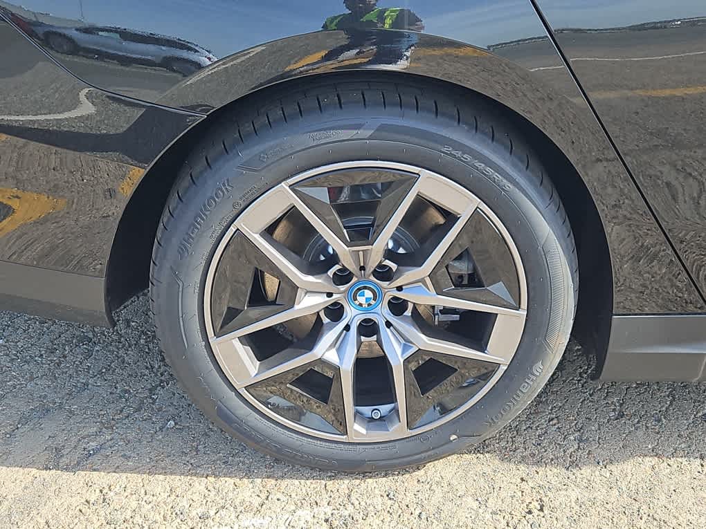new 2025 BMW i5 car, priced at $76,275