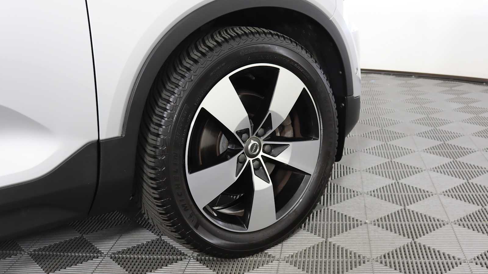used 2019 Volvo XC40 car, priced at $23,698
