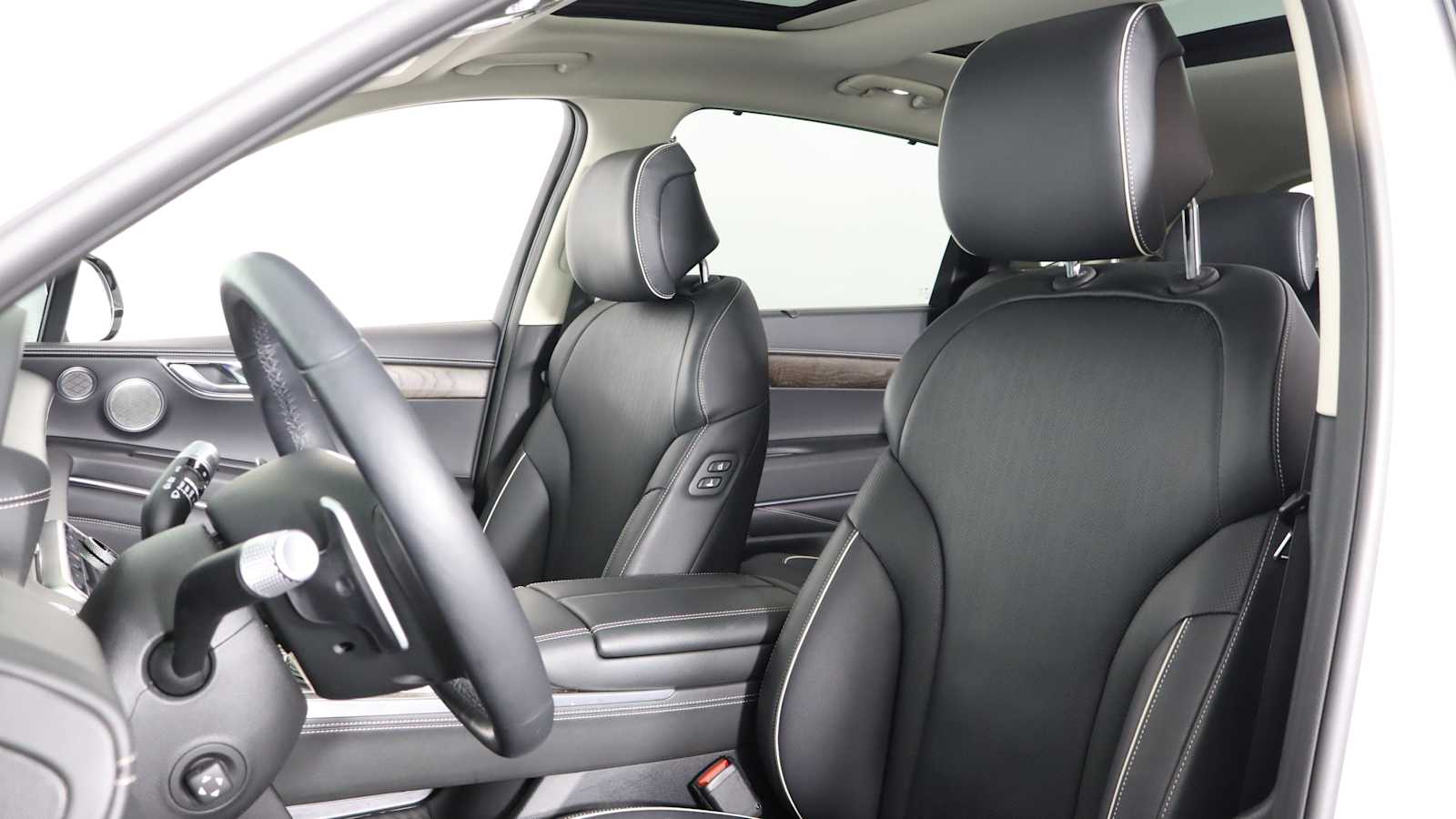 used 2024 Genesis GV80 car, priced at $58,898