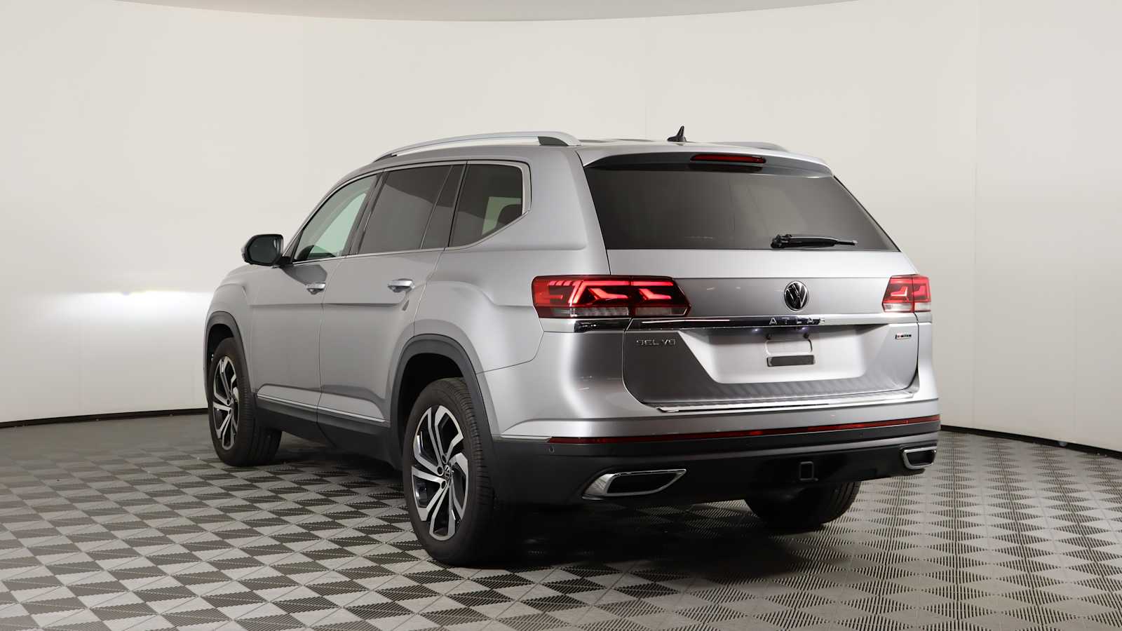 used 2021 Volkswagen Atlas car, priced at $26,698