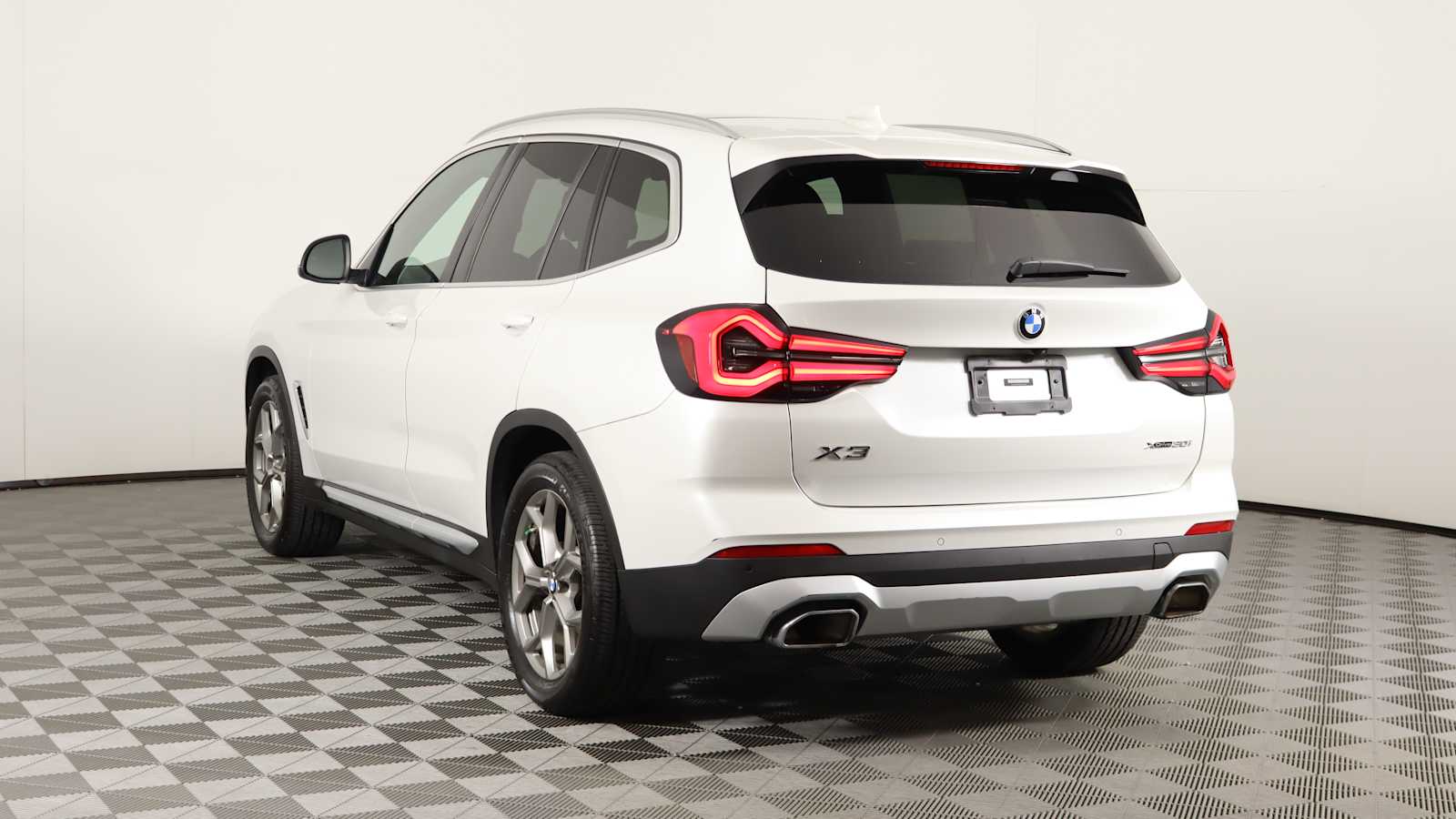 used 2023 BMW X3 car, priced at $38,898