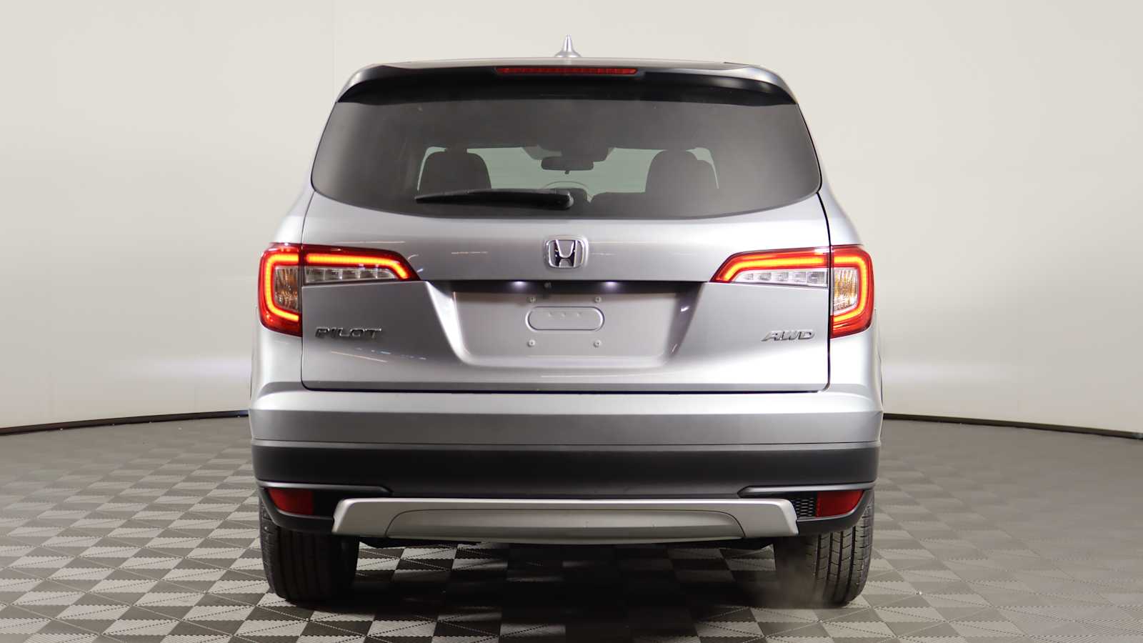 used 2020 Honda Pilot car, priced at $23,798