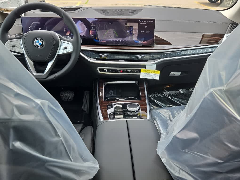 new 2026 BMW X7 car, priced at $94,265