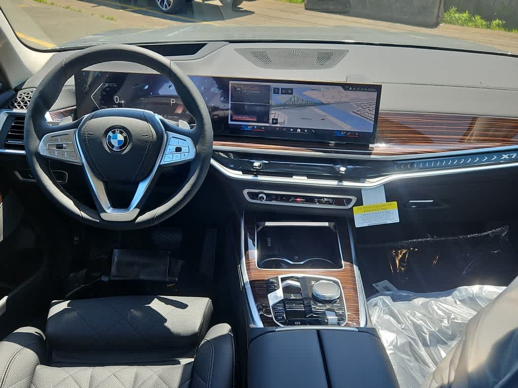new 2026 BMW X7 car, priced at $92,525