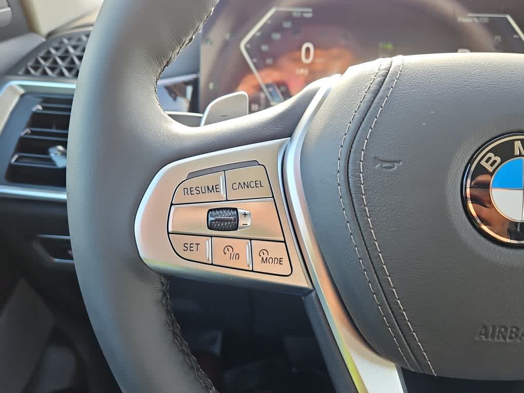 new 2025 BMW X7 car, priced at $94,275