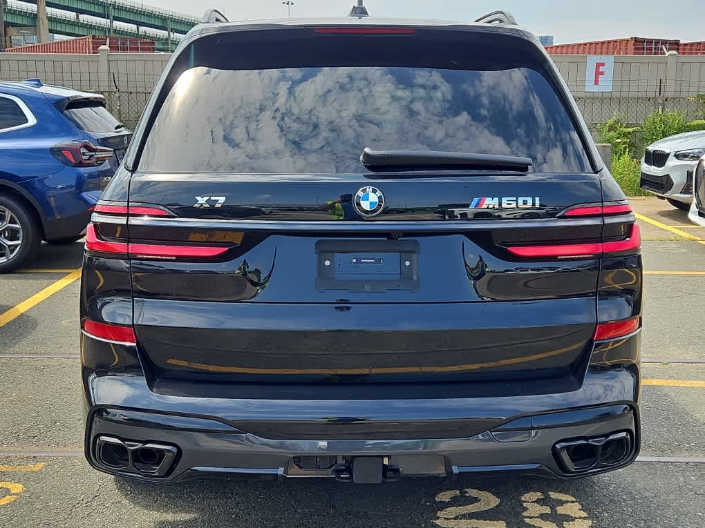 new 2025 BMW X7 car, priced at $115,255