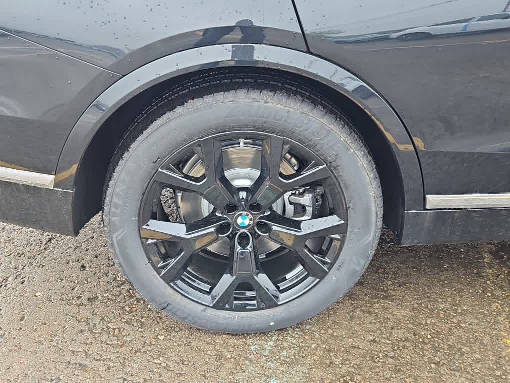 new 2026 BMW X7 car, priced at $92,575