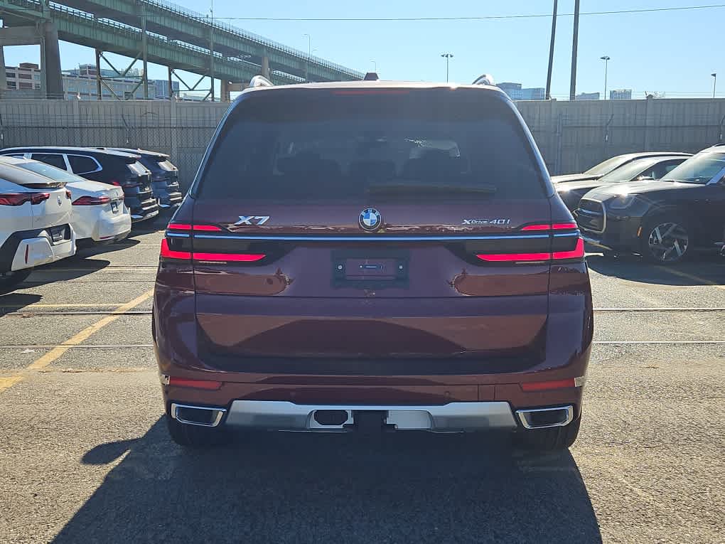 new 2025 BMW X7 car, priced at $92,175