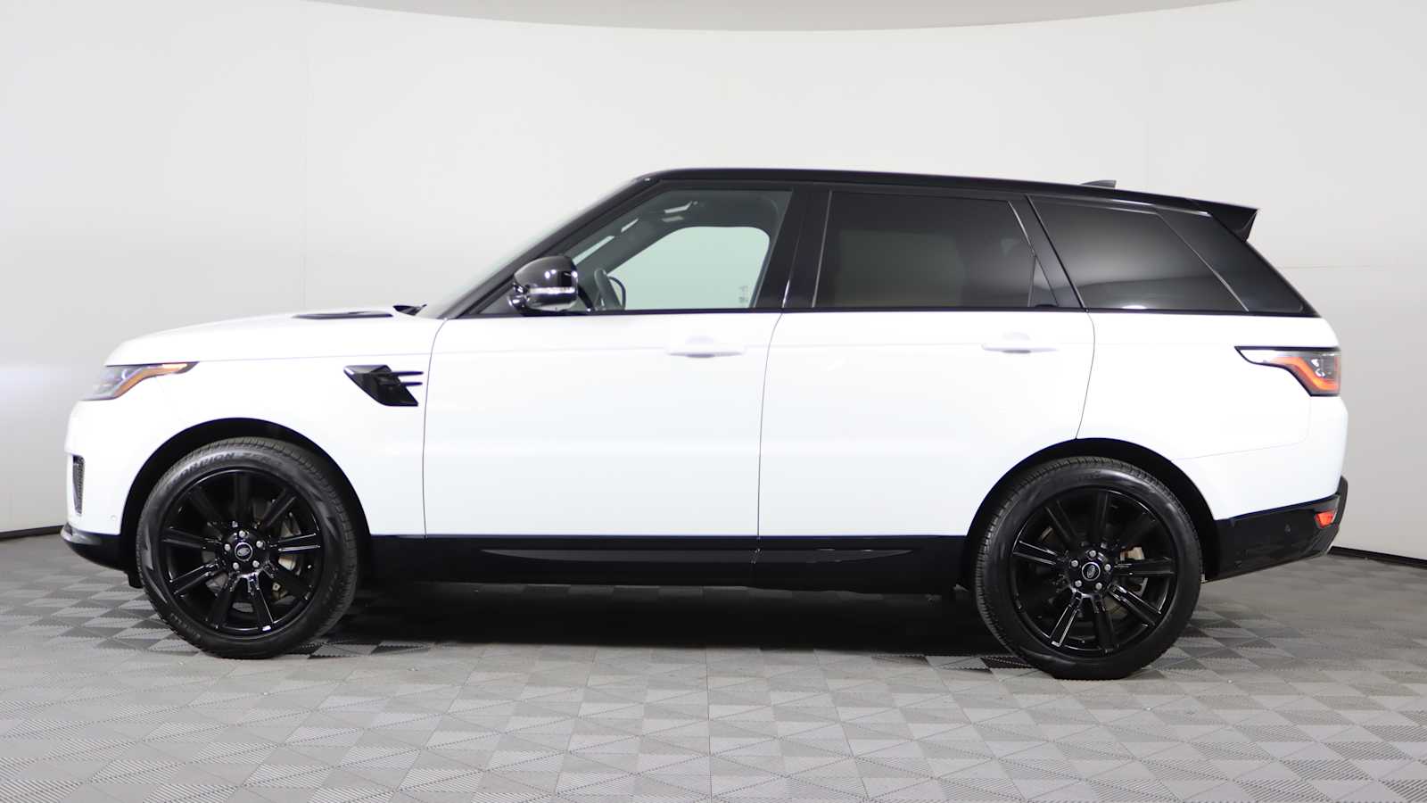 used 2022 Land Rover Range Rover Sport car, priced at $55,898