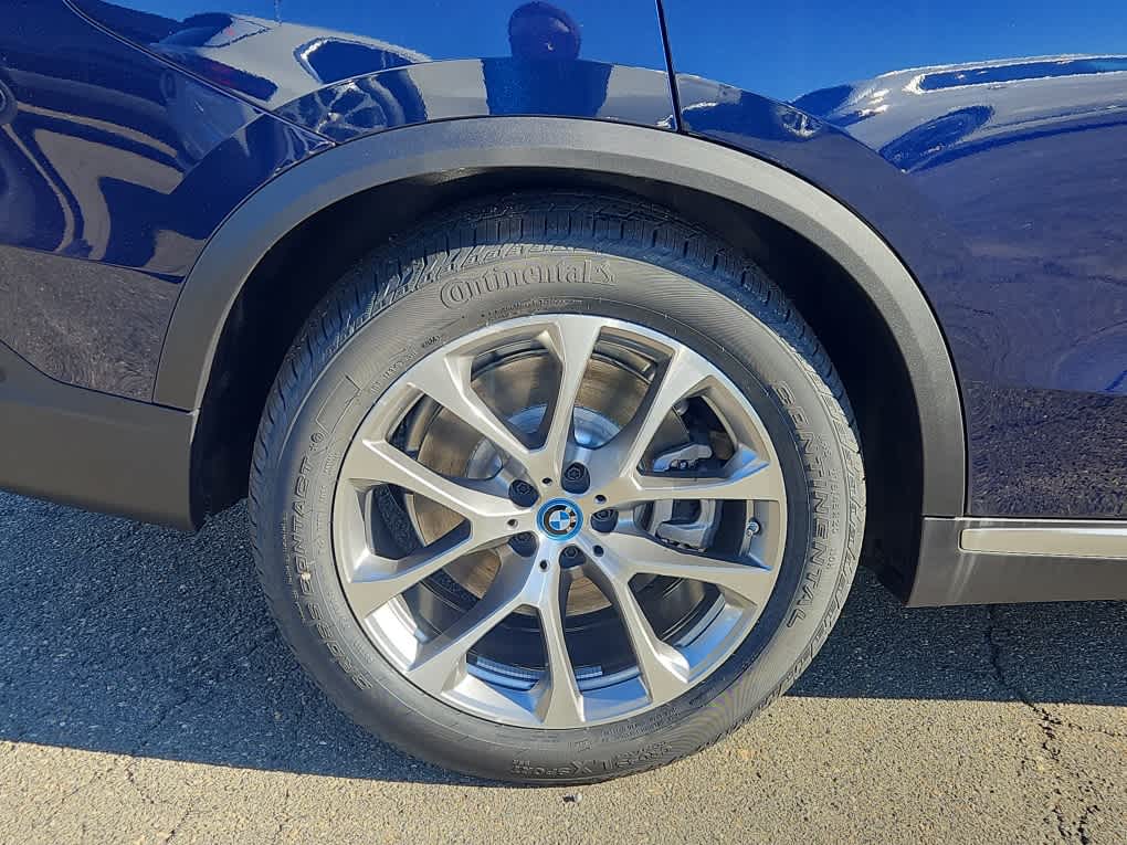 new 2025 BMW X5 PHEV car, priced at $82,125