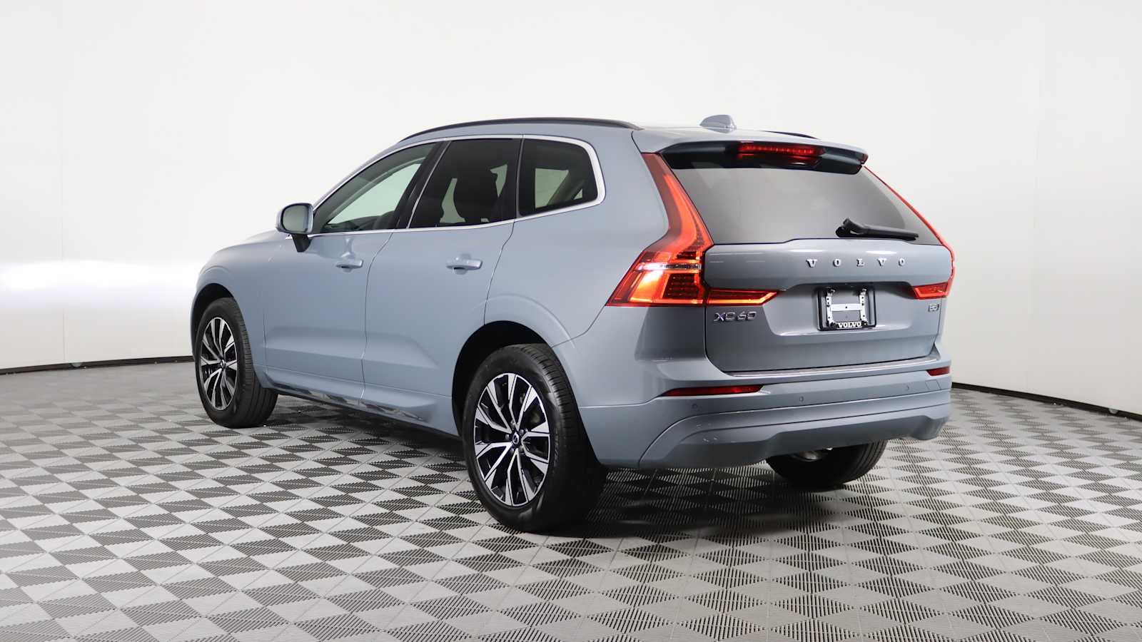 used 2023 Volvo XC60 car, priced at $35,698