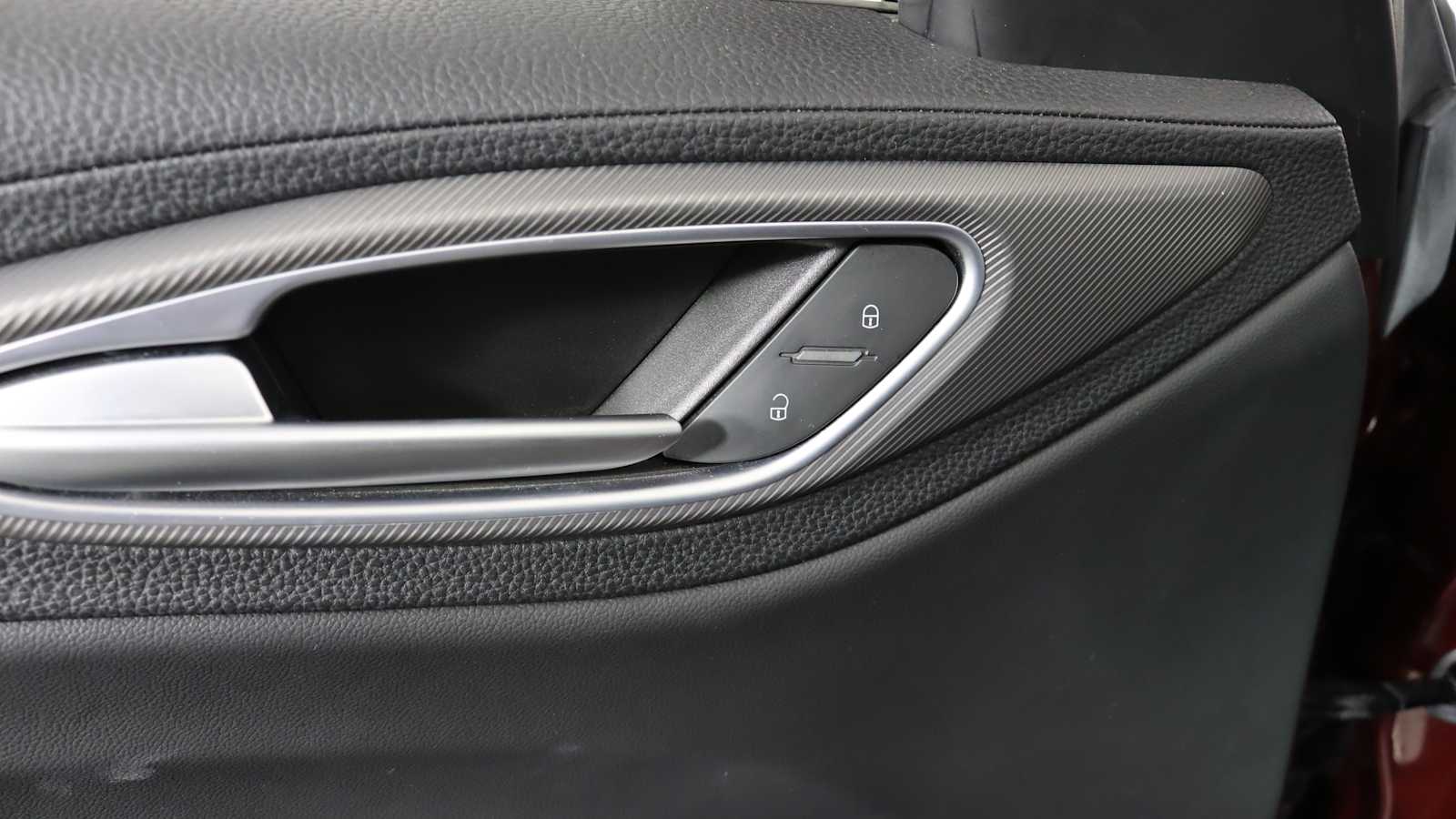used 2019 Alfa Romeo Giulia car, priced at $23,698