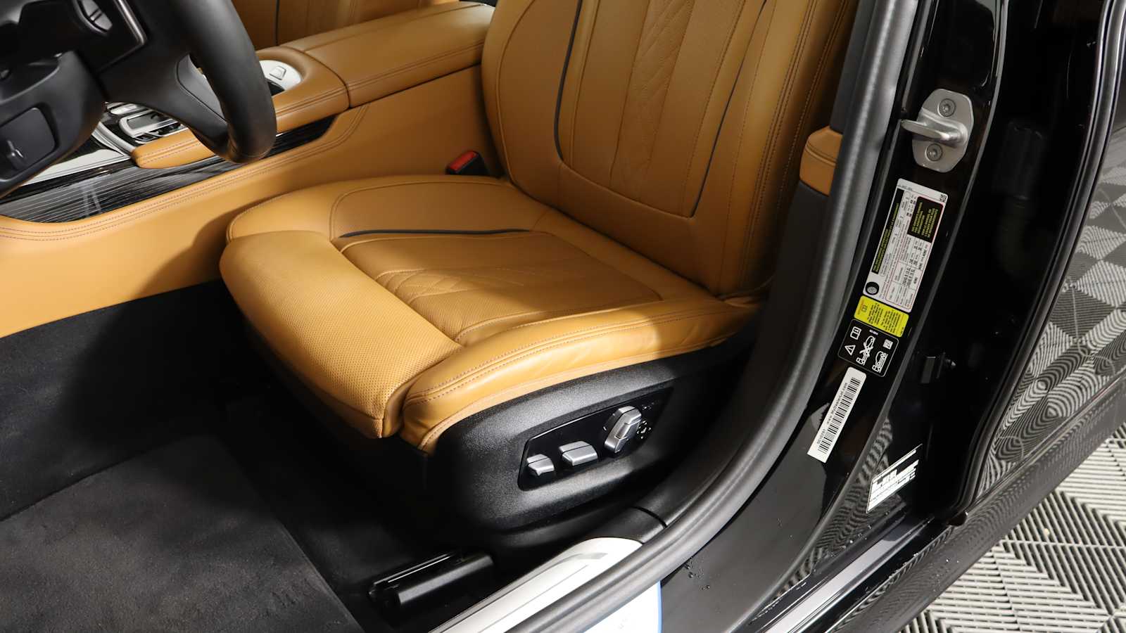used 2022 BMW 750i car, priced at $54,698