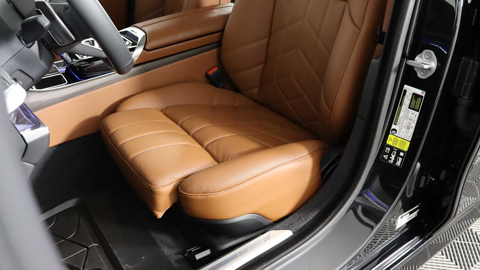 used 2023 BMW 760i car, priced at $89,698