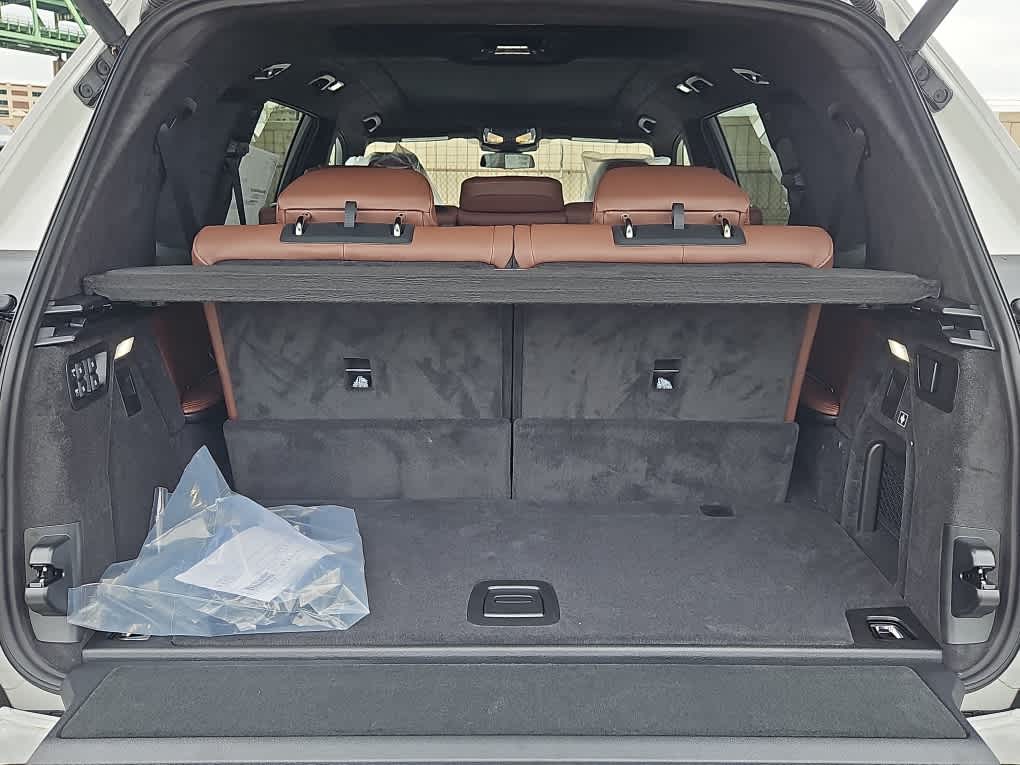 new 2026 BMW X7 car, priced at $95,165