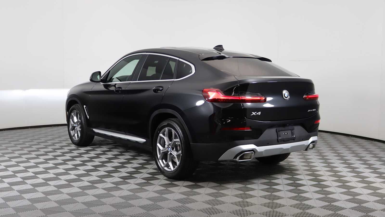 new 2025 BMW X4 car, priced at $60,425