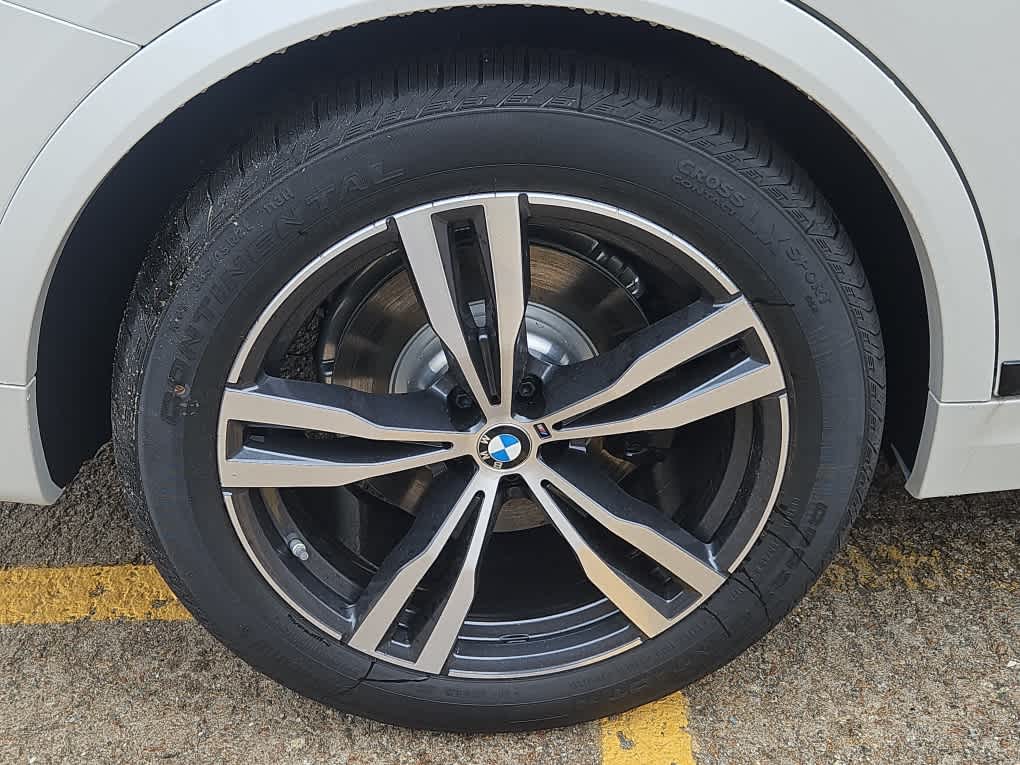 new 2026 BMW X7 car, priced at $97,115