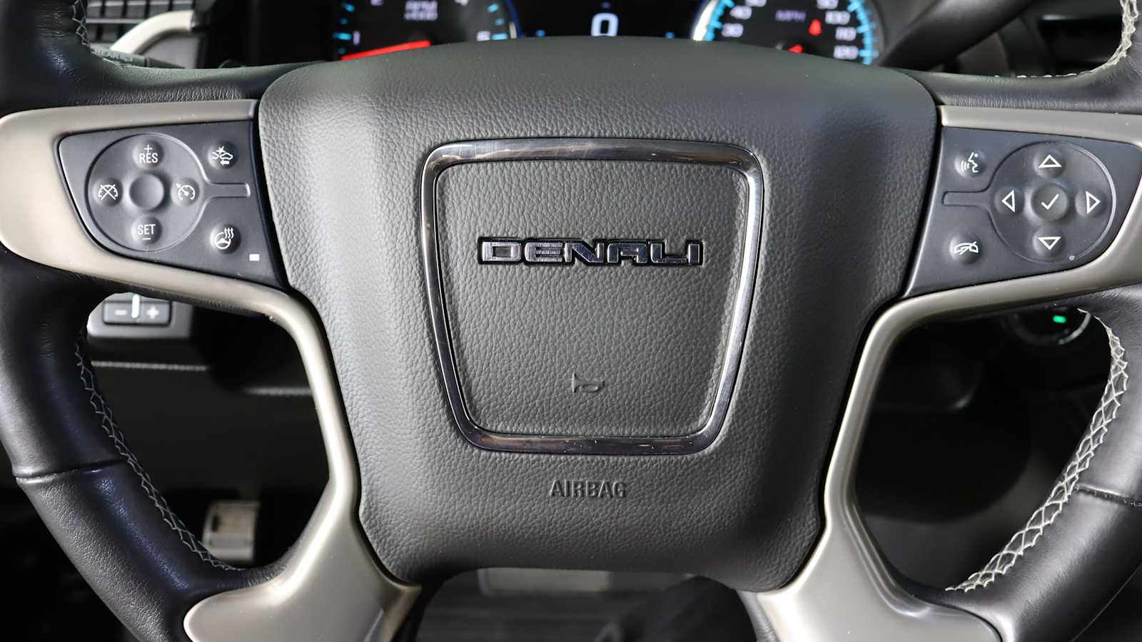 used 2020 GMC Yukon car, priced at $39,798