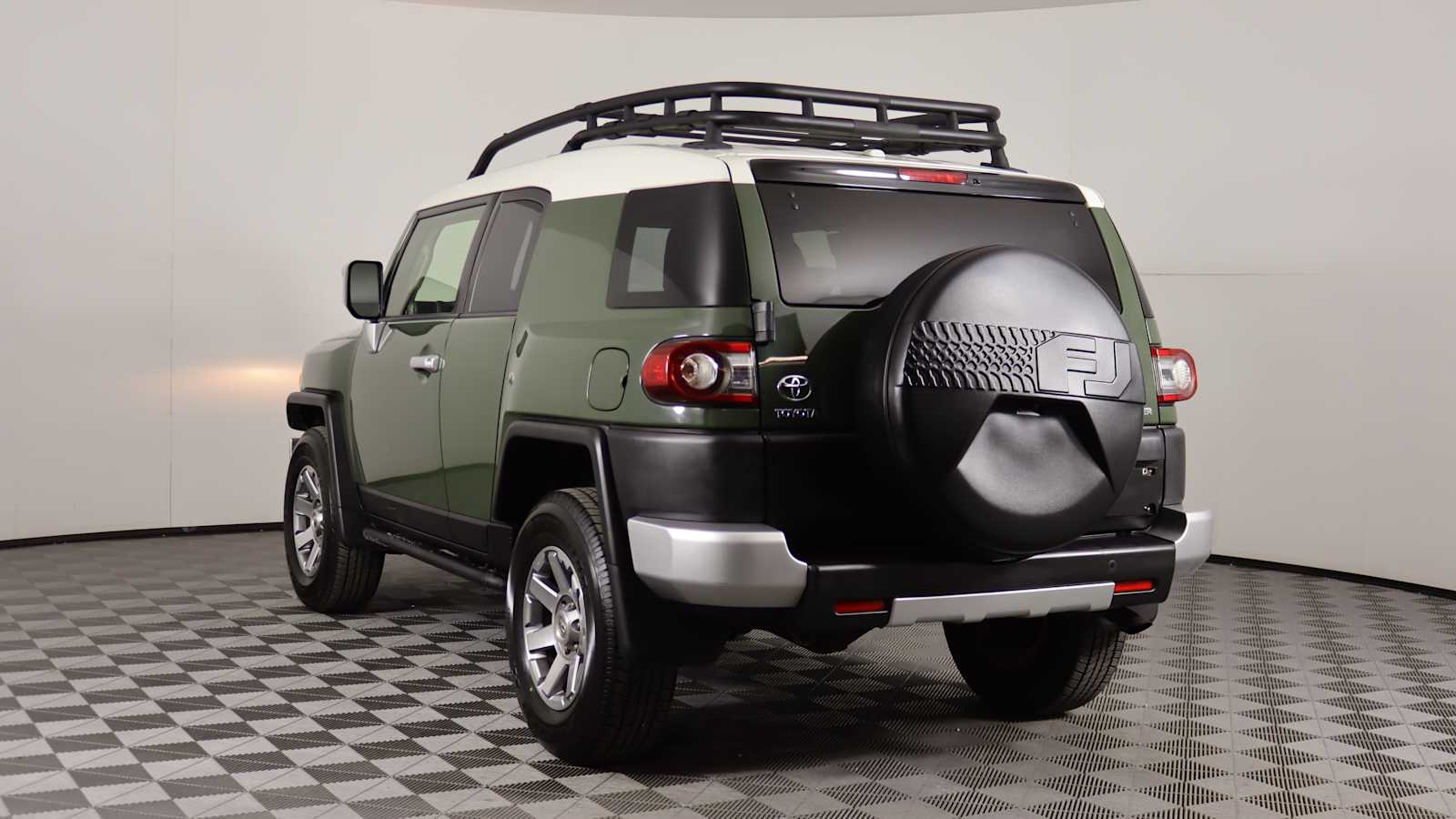 used 2014 Toyota FJ Cruiser car, priced at $28,698