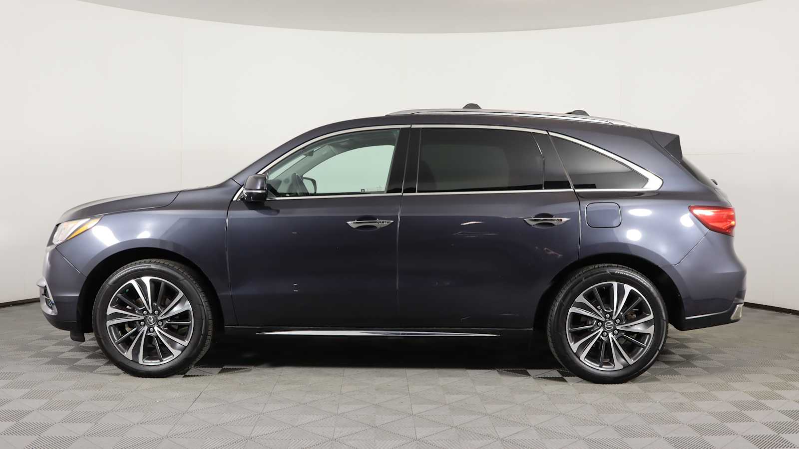 used 2020 Acura MDX car, priced at $24,798