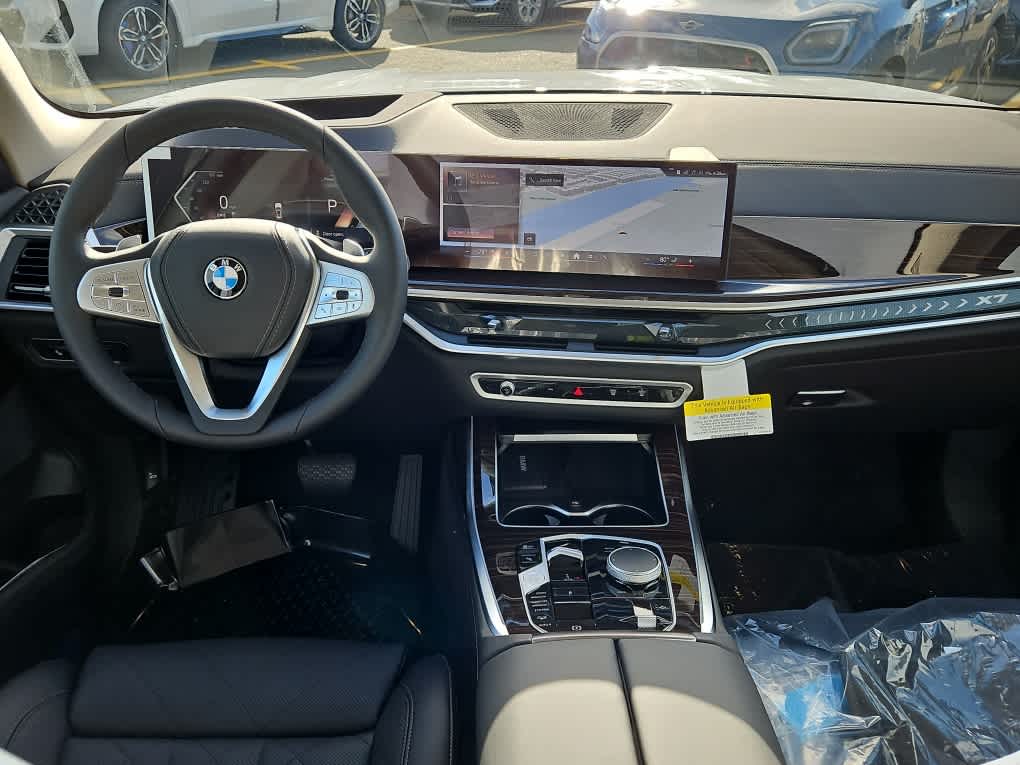 new 2025 BMW X7 car, priced at $88,625
