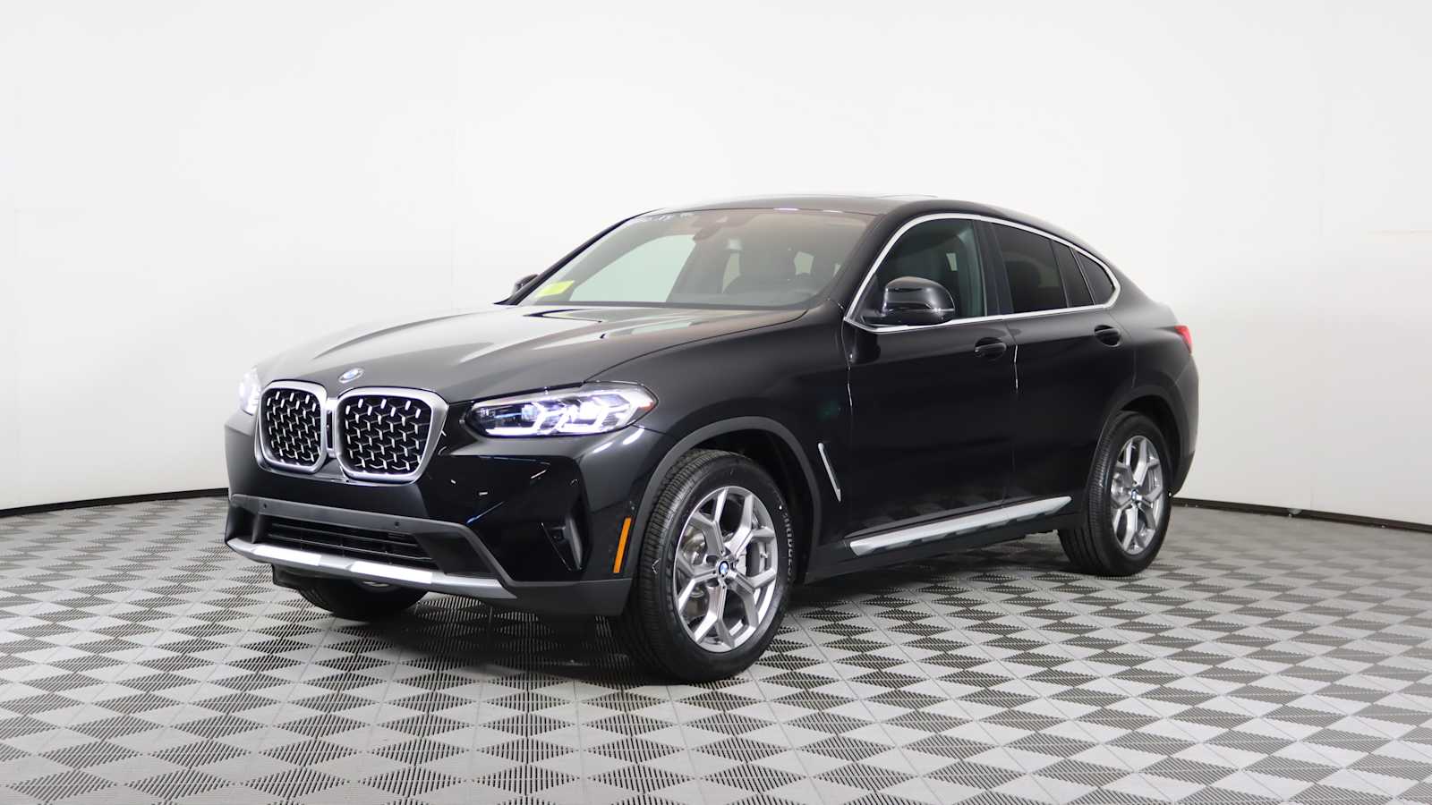 new 2025 BMW X4 car, priced at $60,425