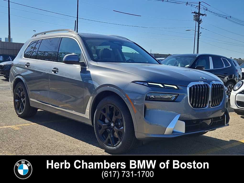 new 2025 BMW X7 car, priced at $92,175